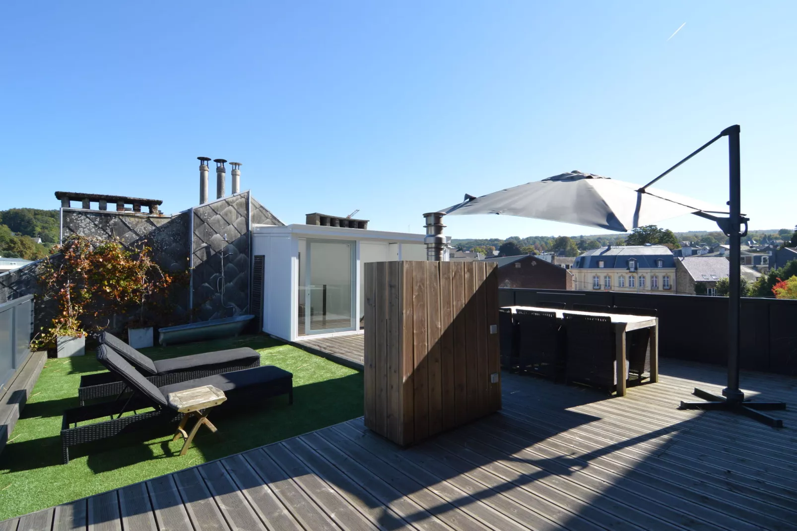 La petite différence-Terrassenbalkon