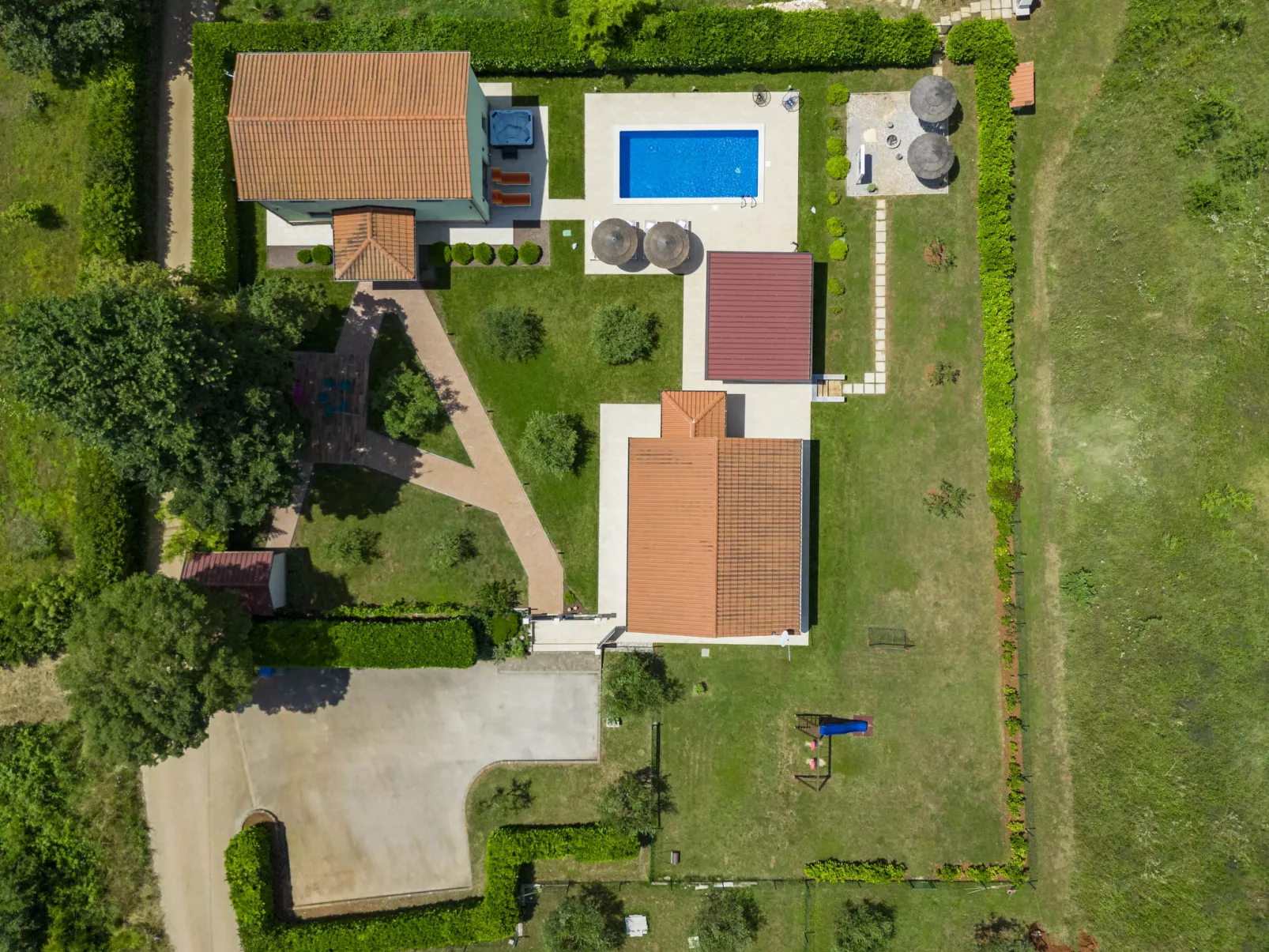 Villa Paliska-Draußen