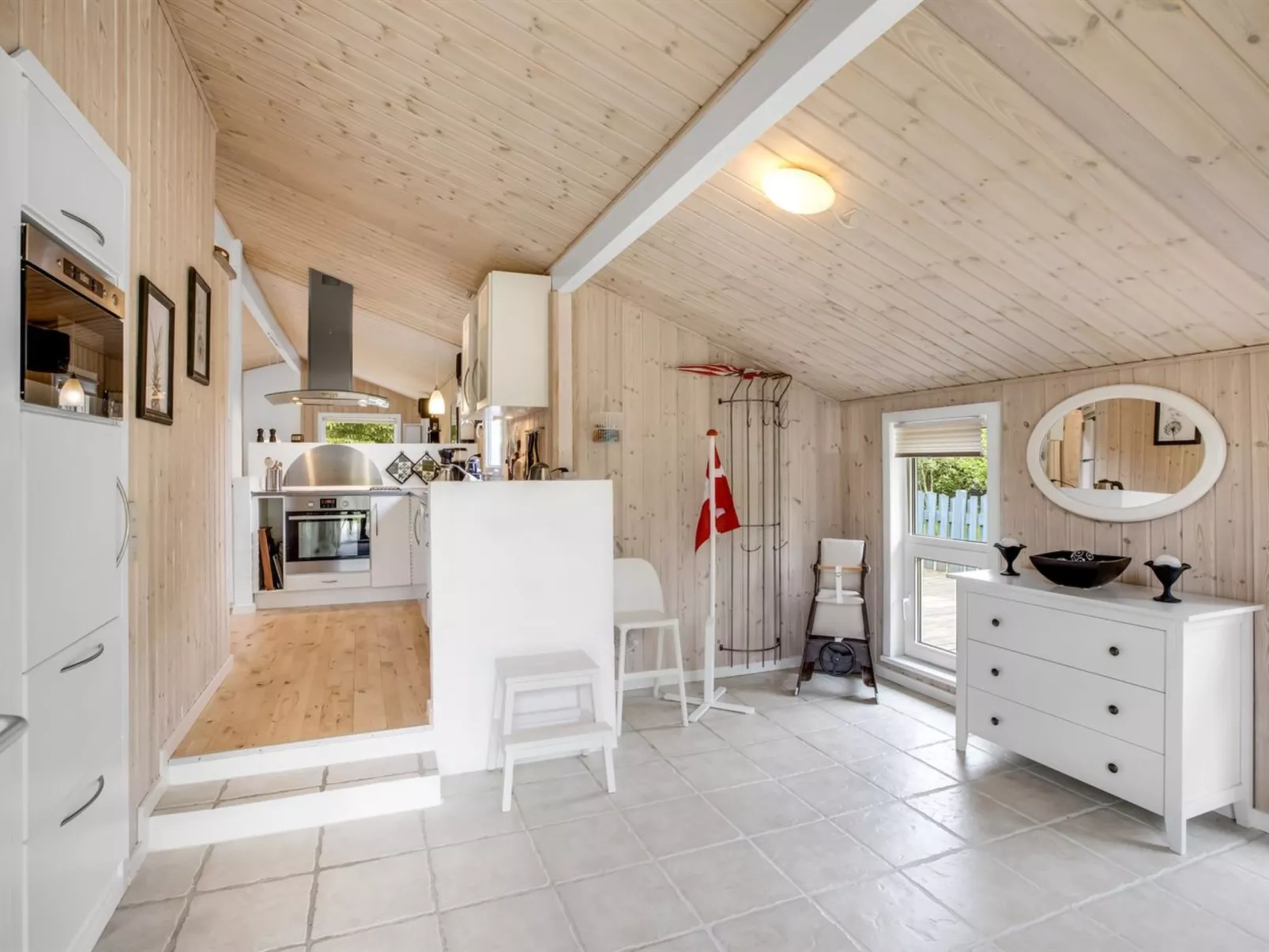 "Akima" - 700m from the sea-Drinnen