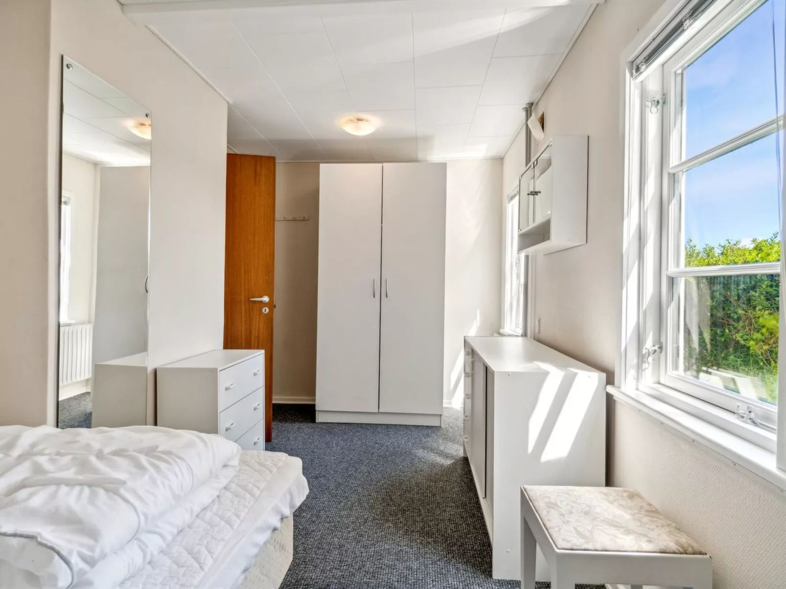 "Throtti" - 50m from the sea-Drinnen