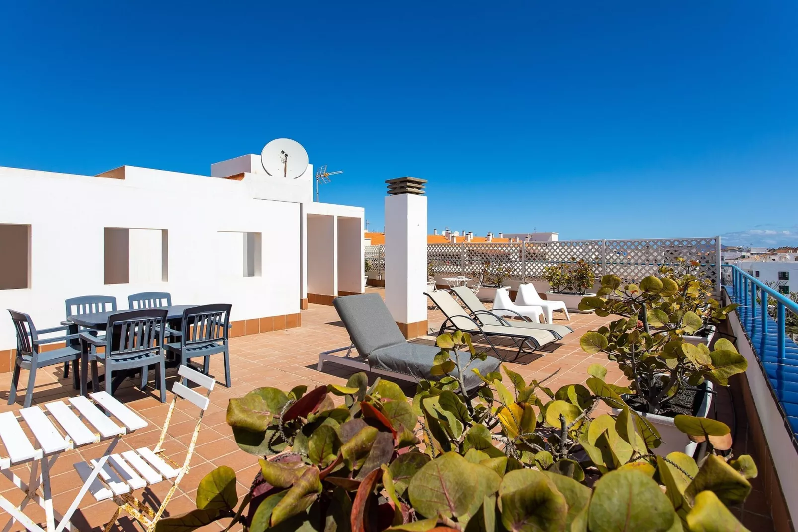 UpTown I-Terrace balcony