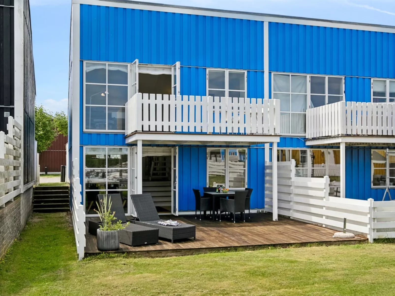 "Jænis" - 10m from the sea-Outside