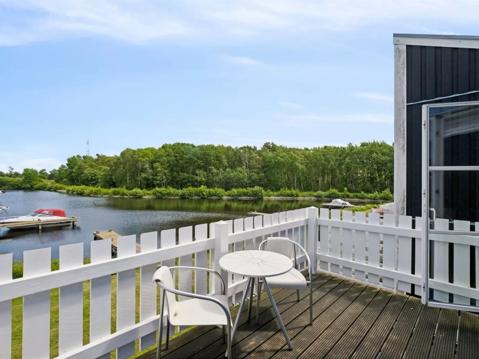 "Jænis" - 10m from the sea-Outside