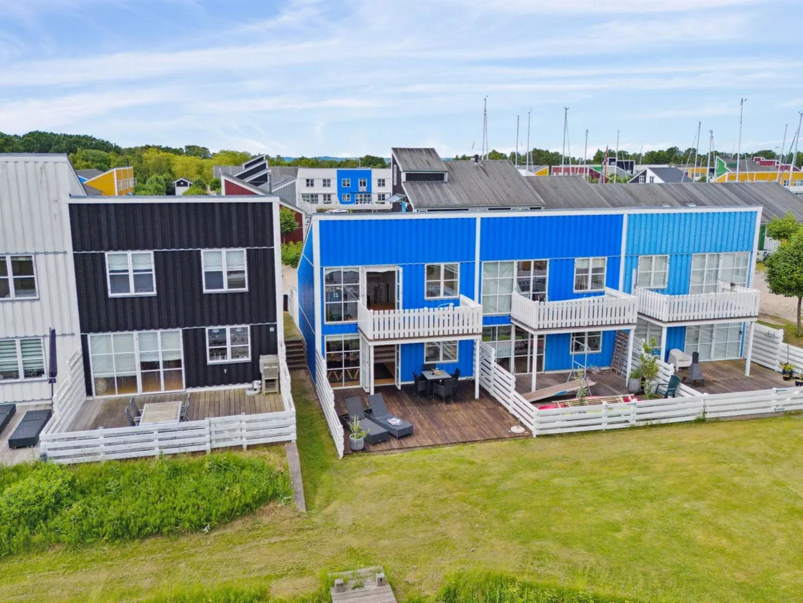 "Jænis" - 10m from the sea-Outside