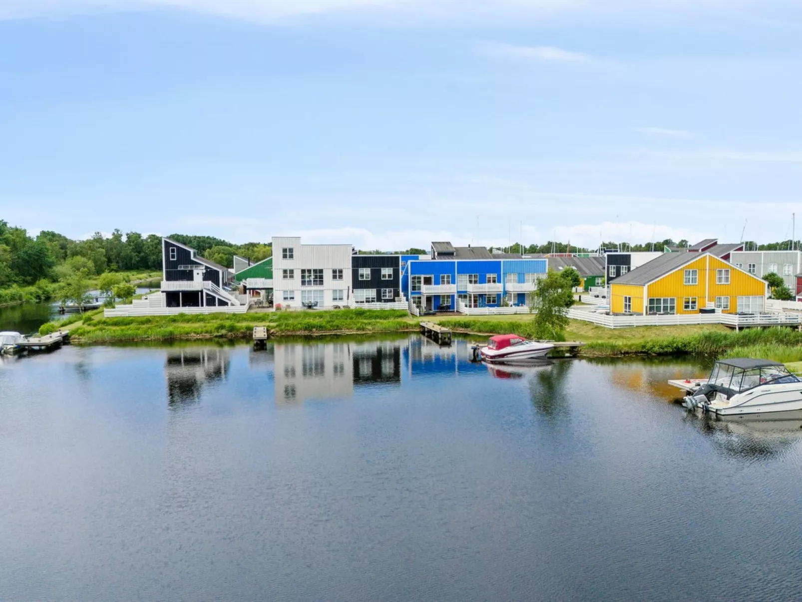 "Jænis" - 10m from the sea-Outside