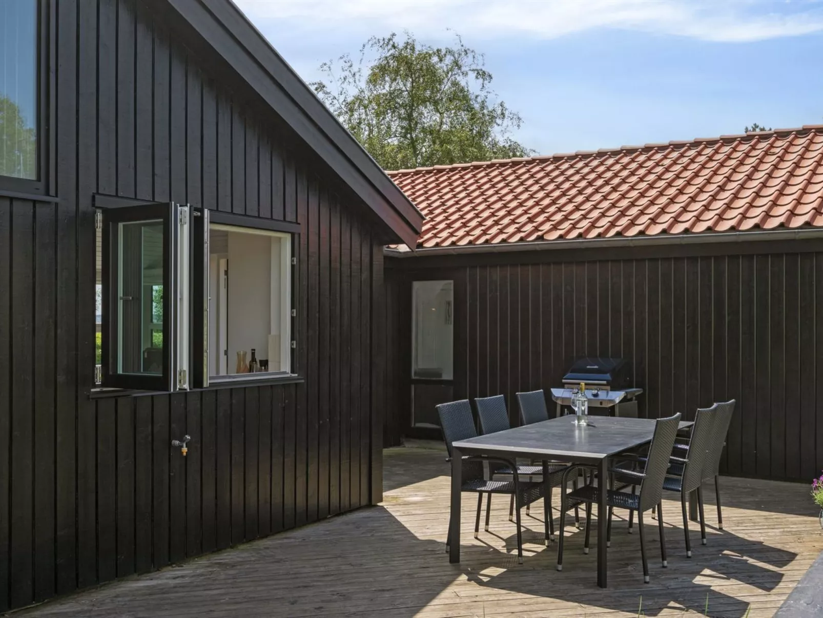 "Hermund" - 100m from the sea-Draußen