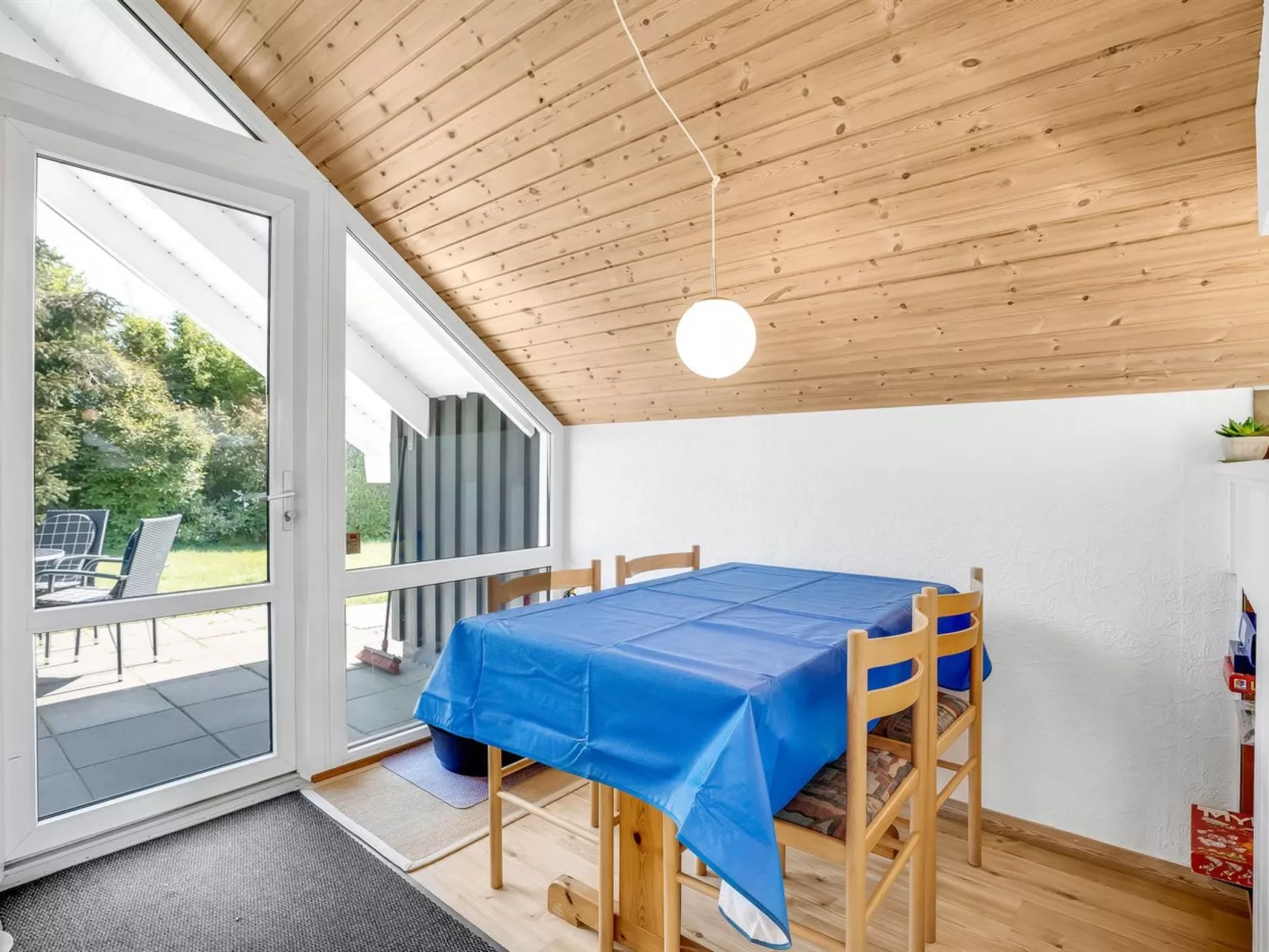 "Tytti" - 300m from the sea-Inside