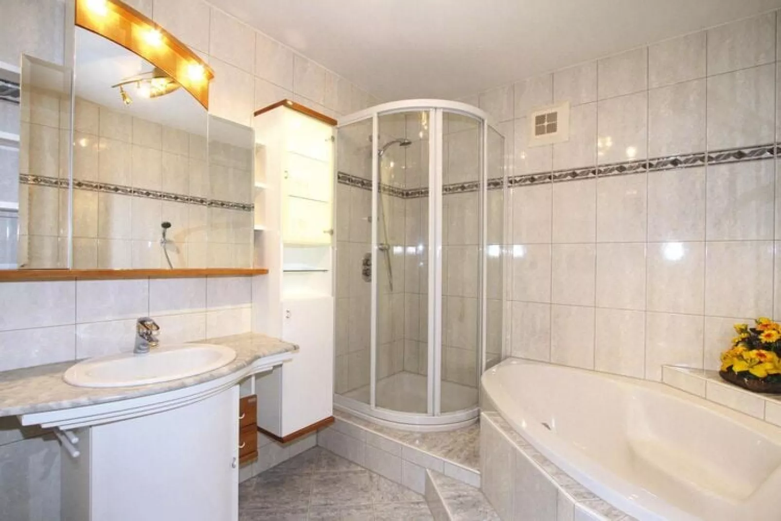 Apartment Rössl-Bathroom