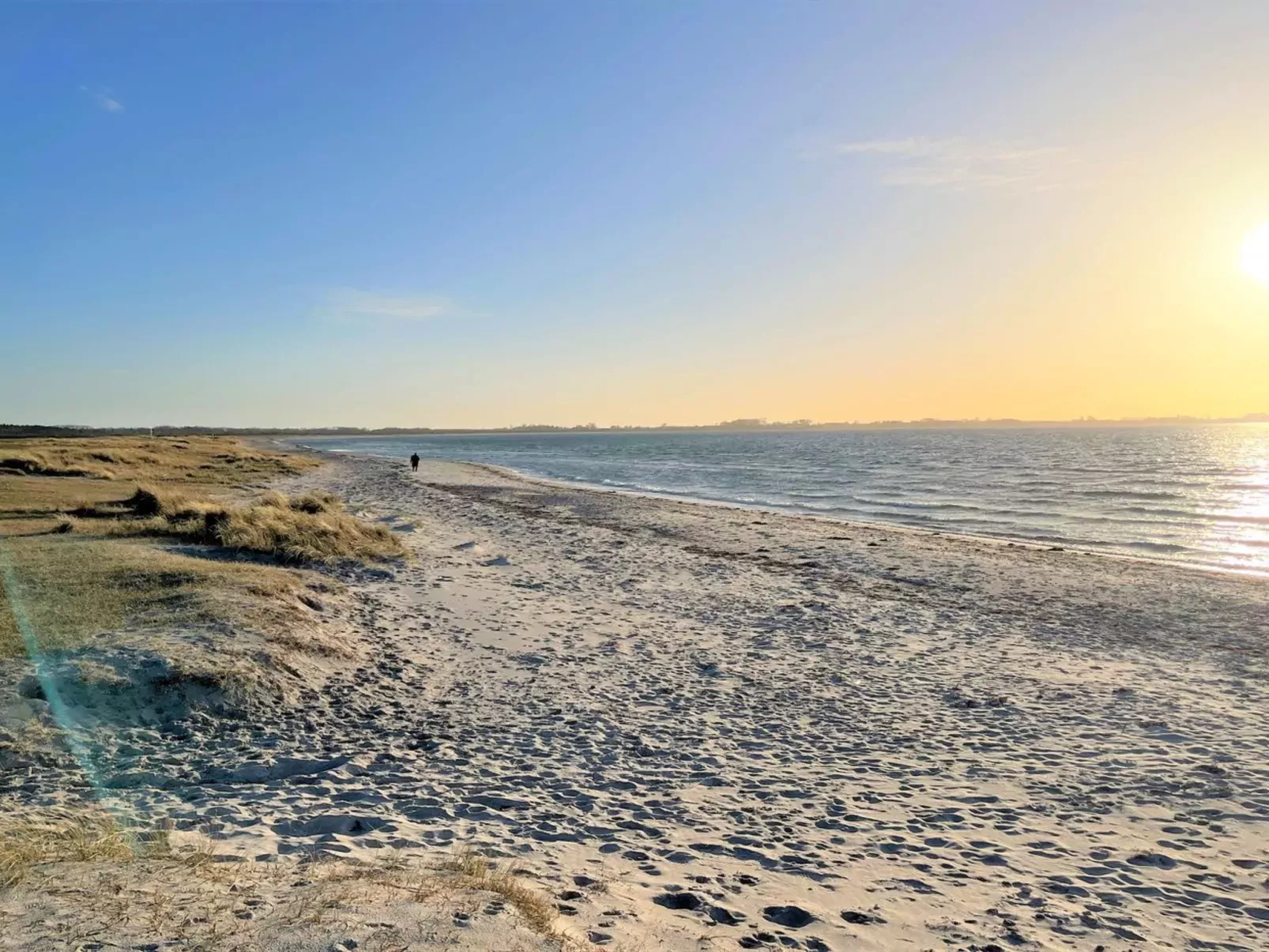 "Withger" - 1.6km from the sea-Inside