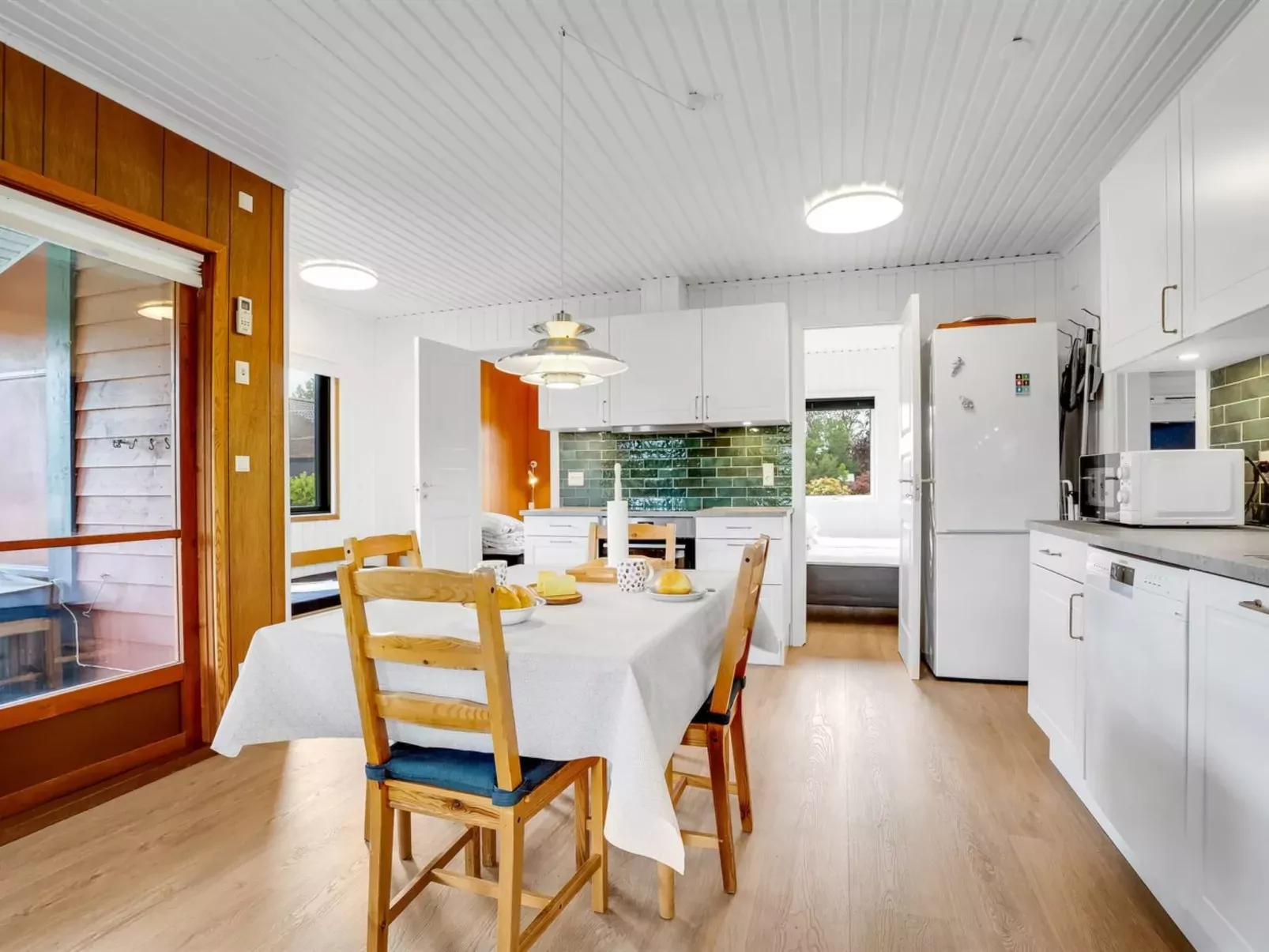 "Fulk" - 150m from the sea-Inside