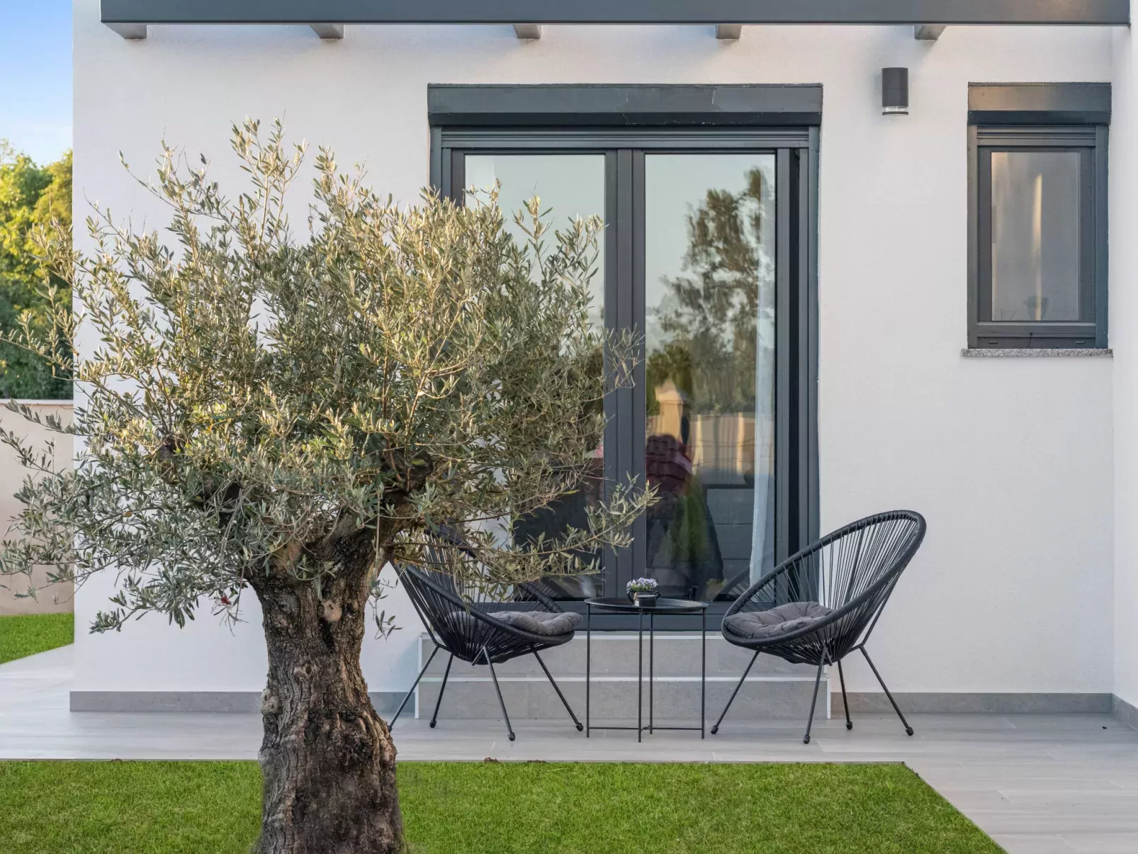Villa Meraki-Outside