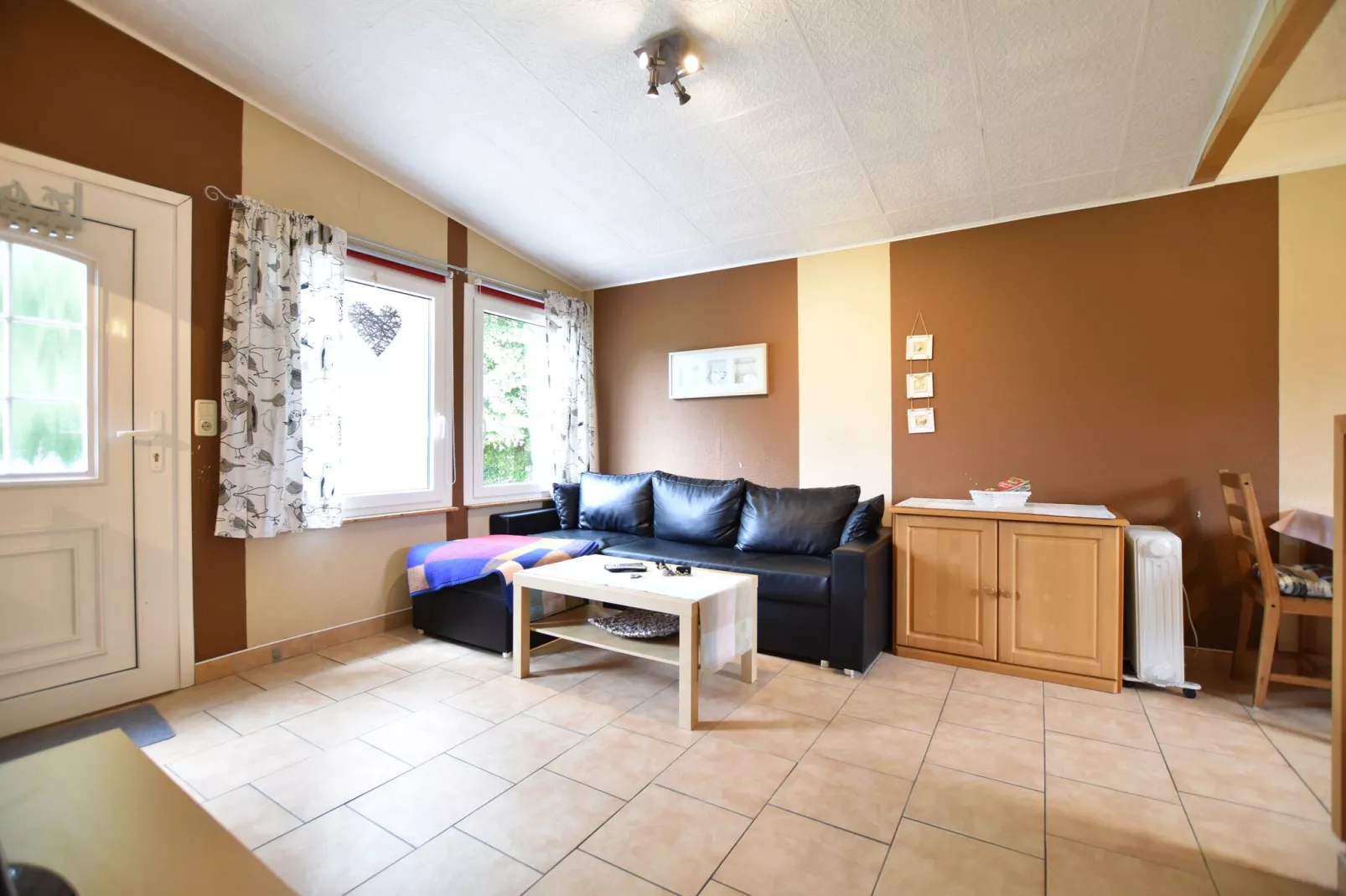Bungalowanlage Gänseblümchen 3-5-Living room