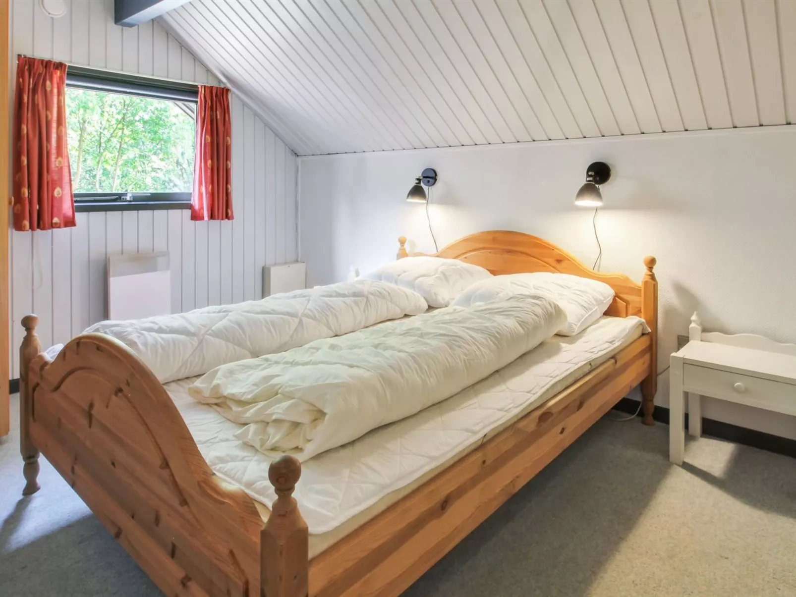 "Ofrath" - 30km from the sea-Drinnen