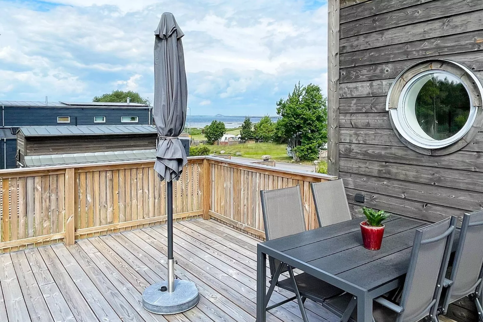5 star holiday home in FÄRJESTADEN-Outdoor