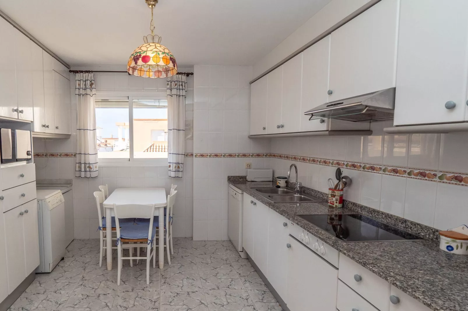 Atico en Denia-Kitchen