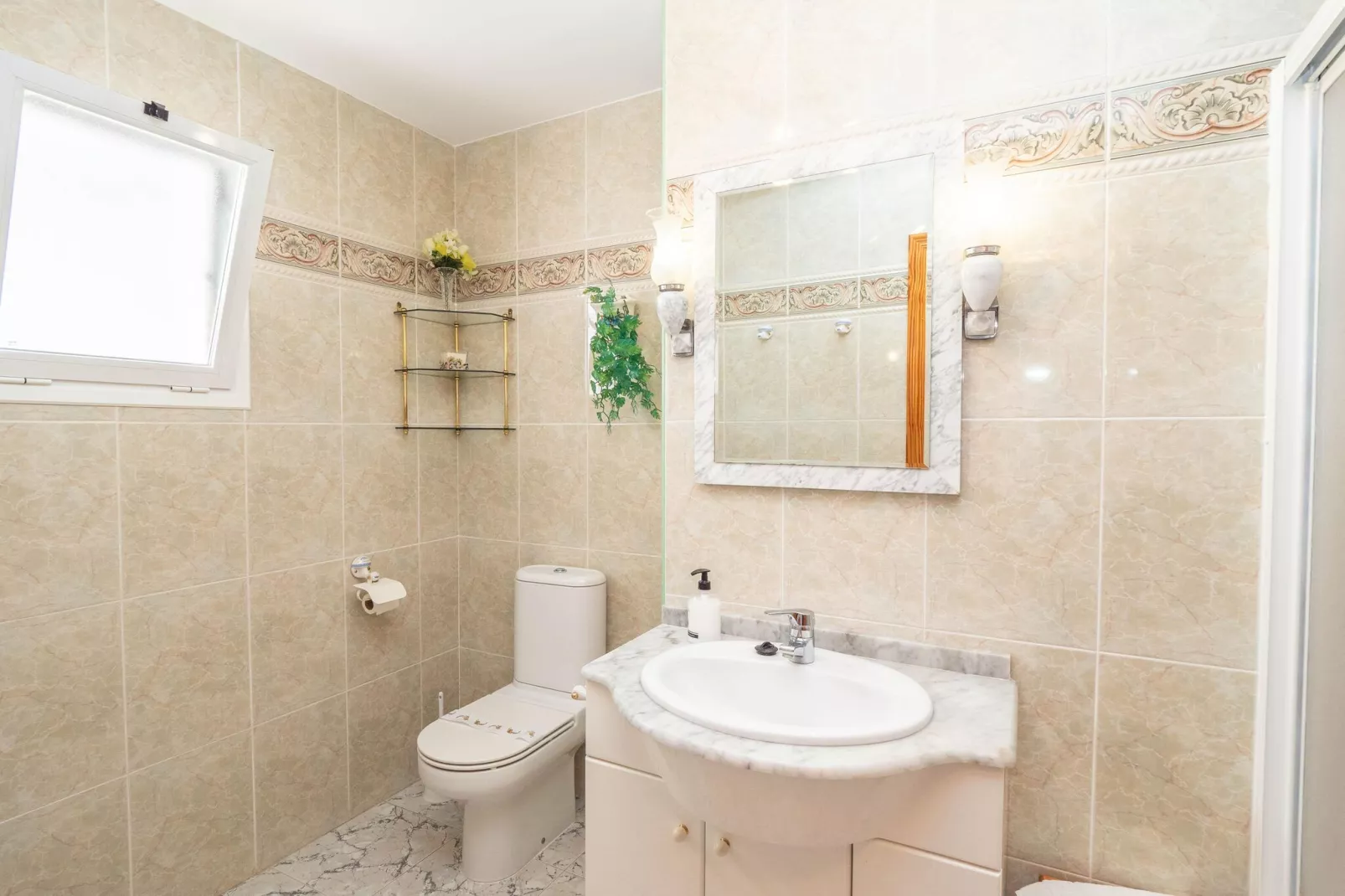 Atico en Denia-Bathroom