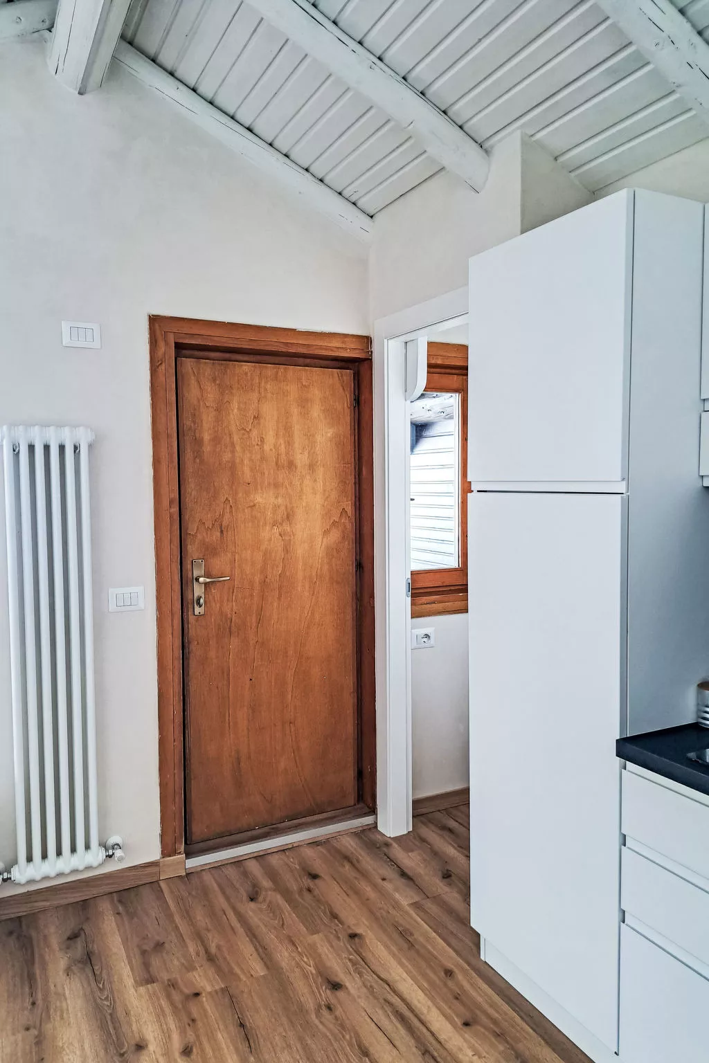 Caterina View-Inside