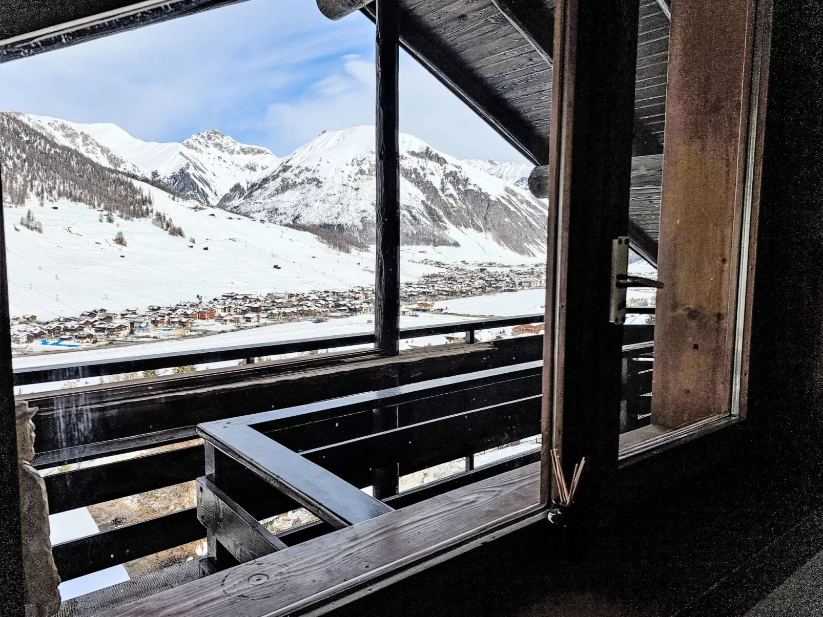 Caterina View-Outside