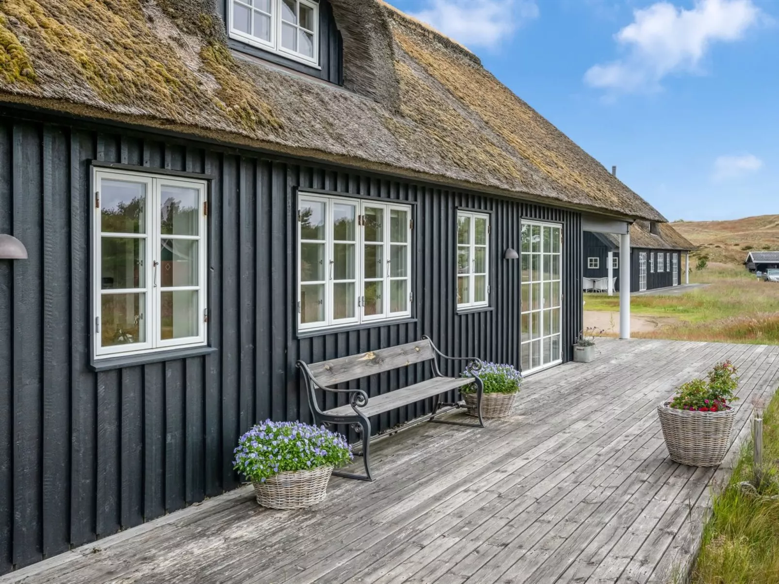 "Helmi" - 1.5km from the sea-Outside