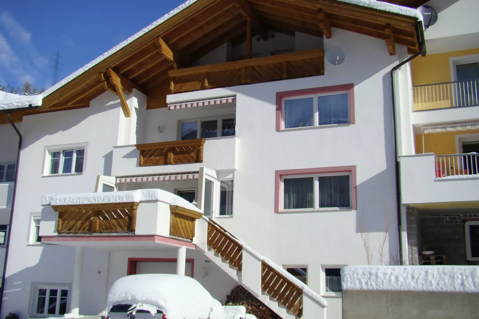 Seeberger-Exterior winter