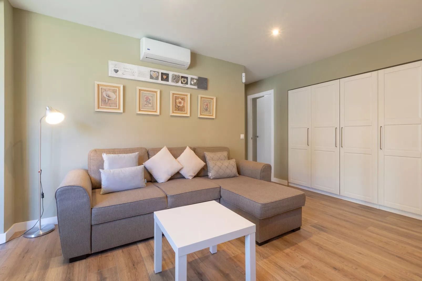 La Playa-Living room