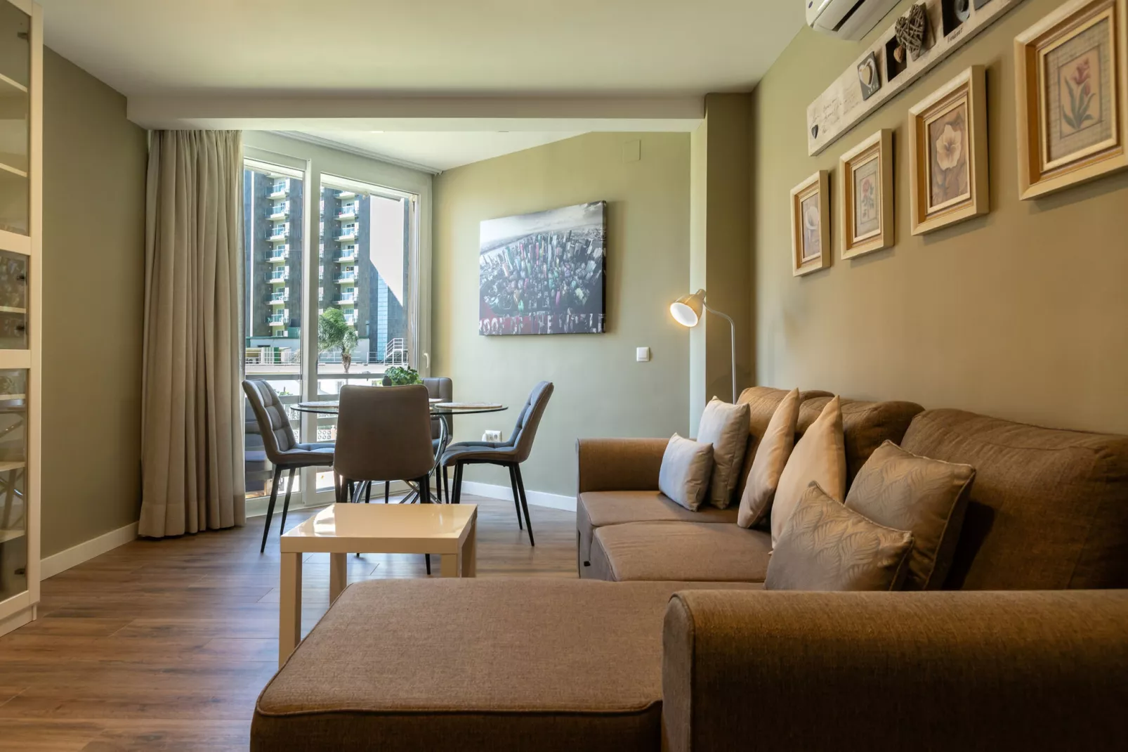 La Playa-Living room