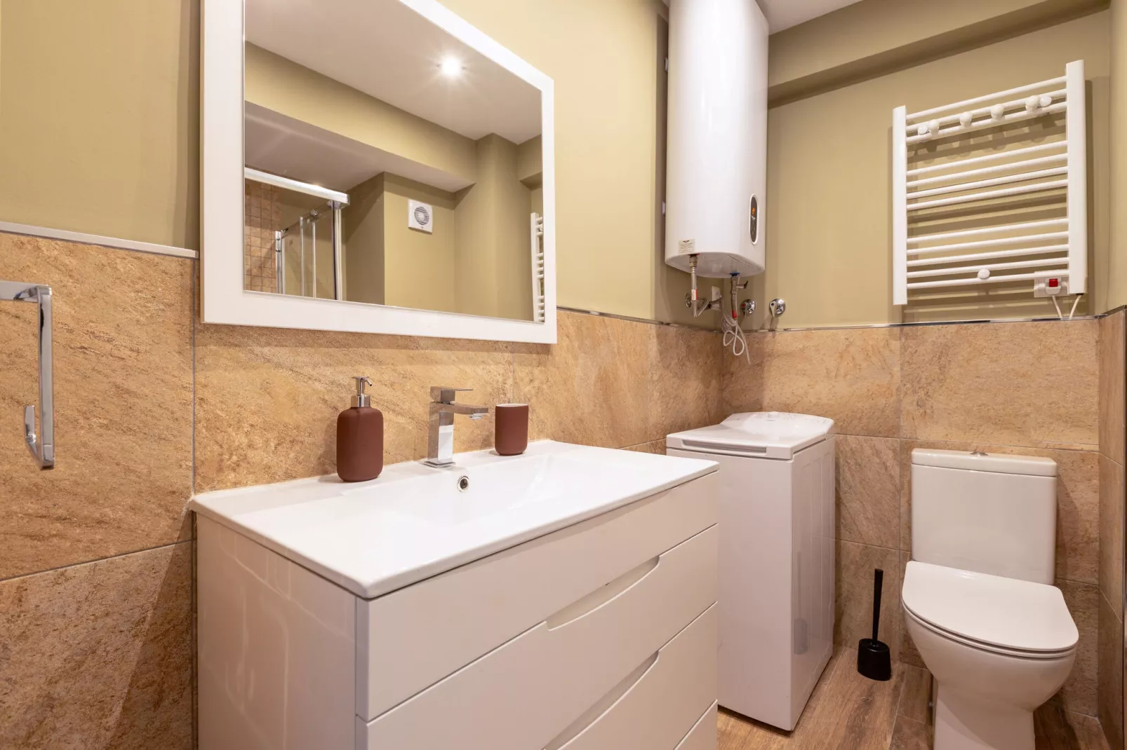 La Playa-Bathroom