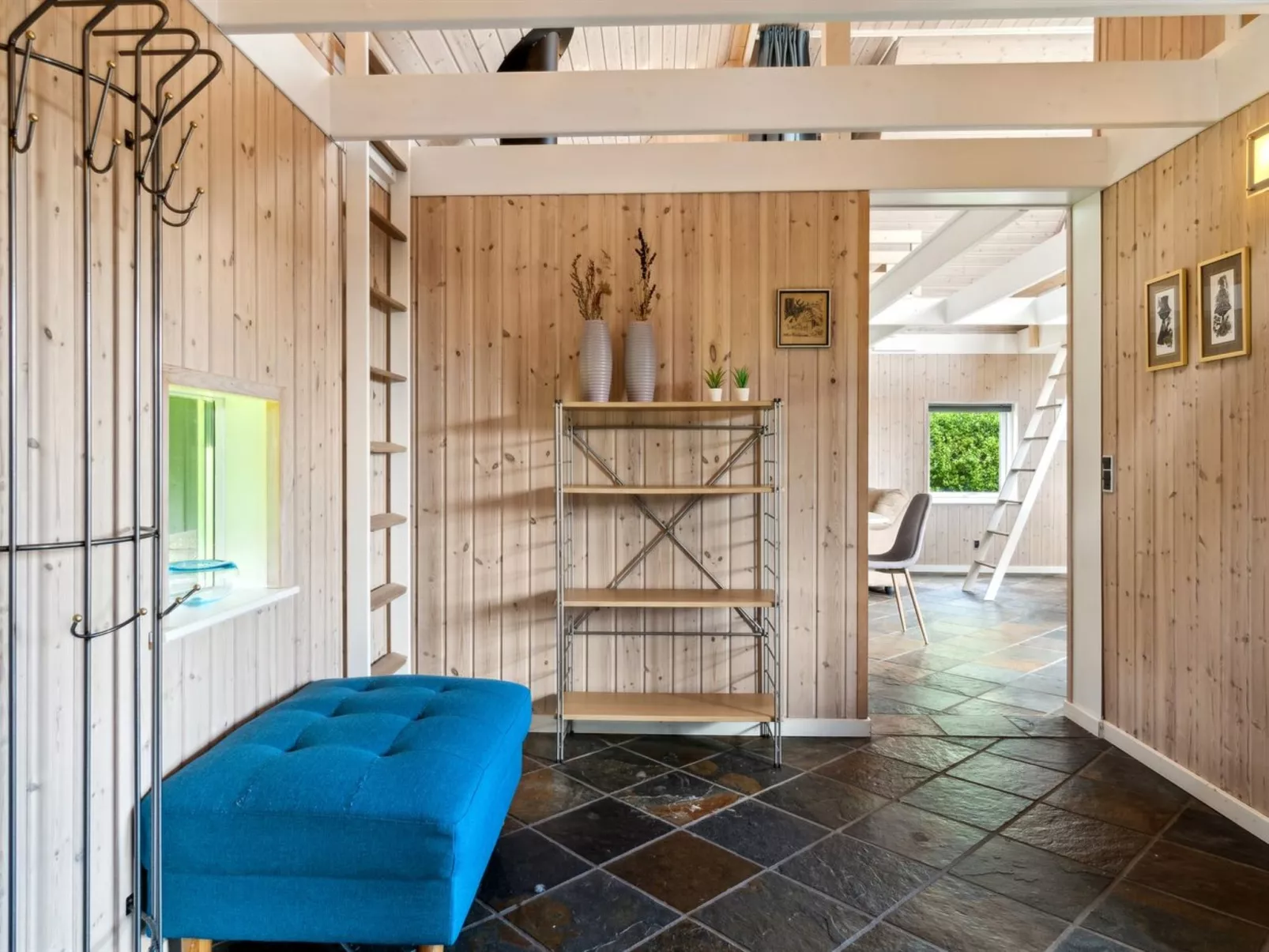 "Belinda" - 300m from the sea-Inside