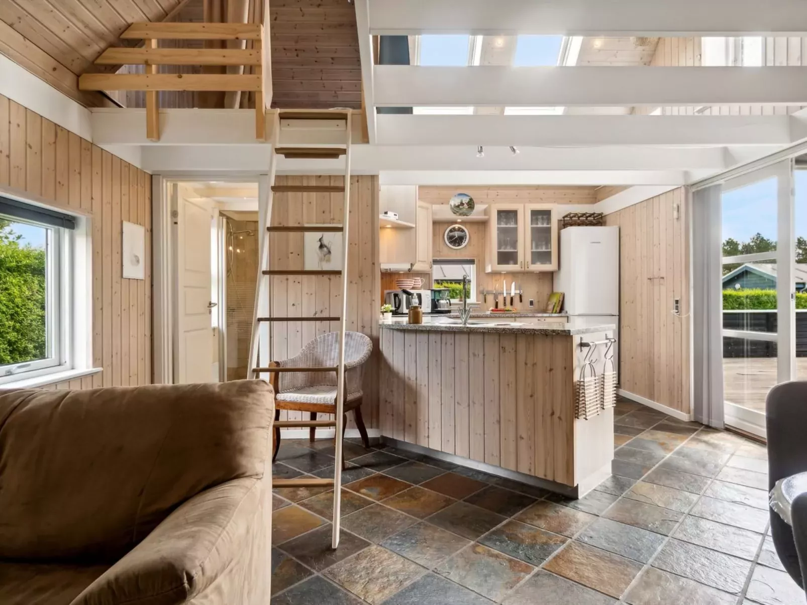 "Belinda" - 300m from the sea-Inside