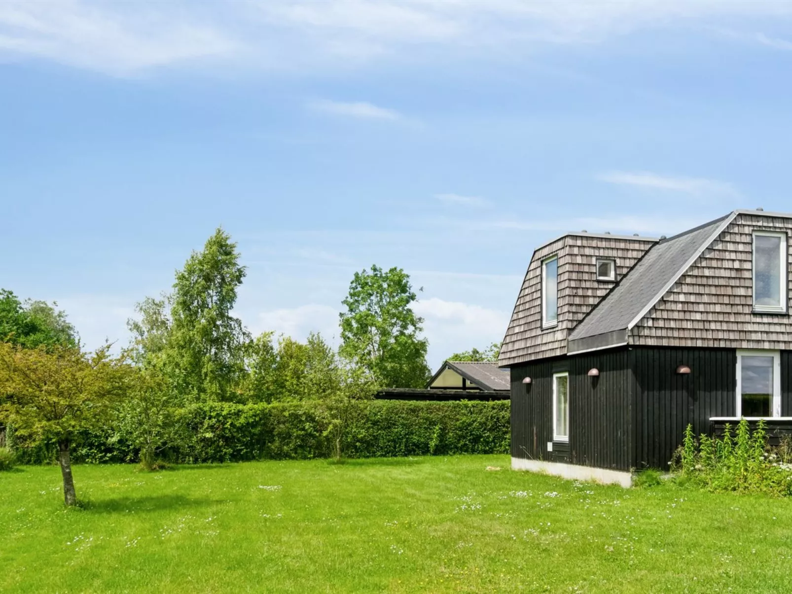 "Belinda" - 300m from the sea-Outside