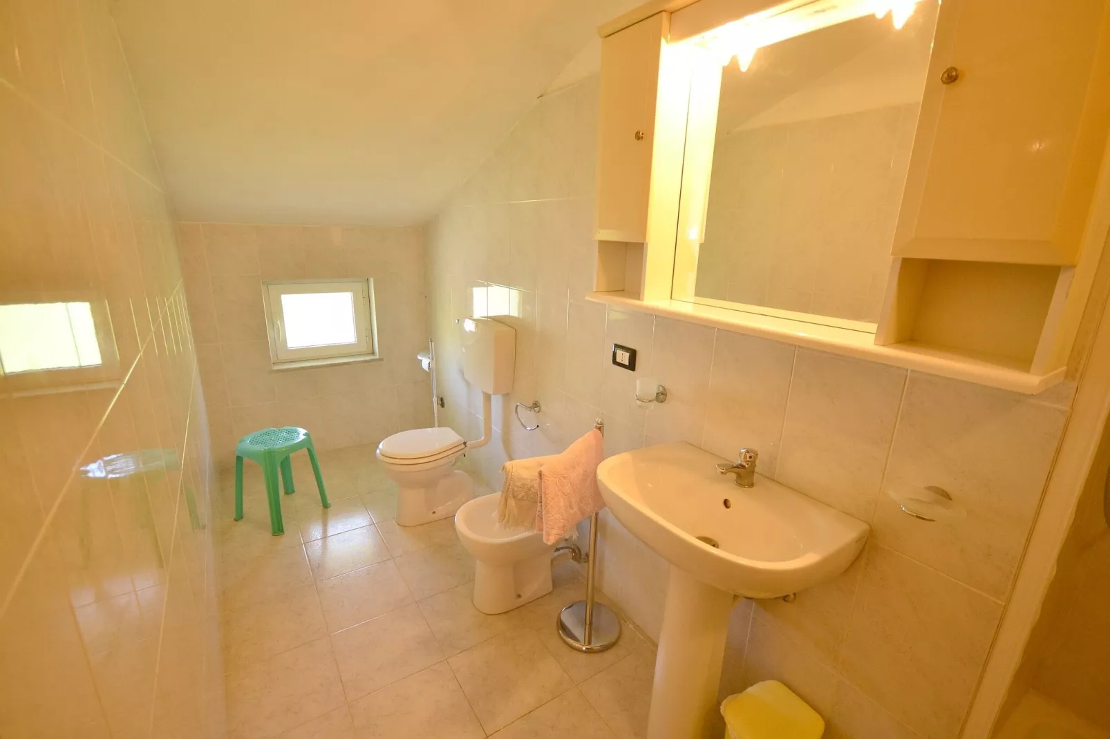 Crocetta Due Extra-Bathroom