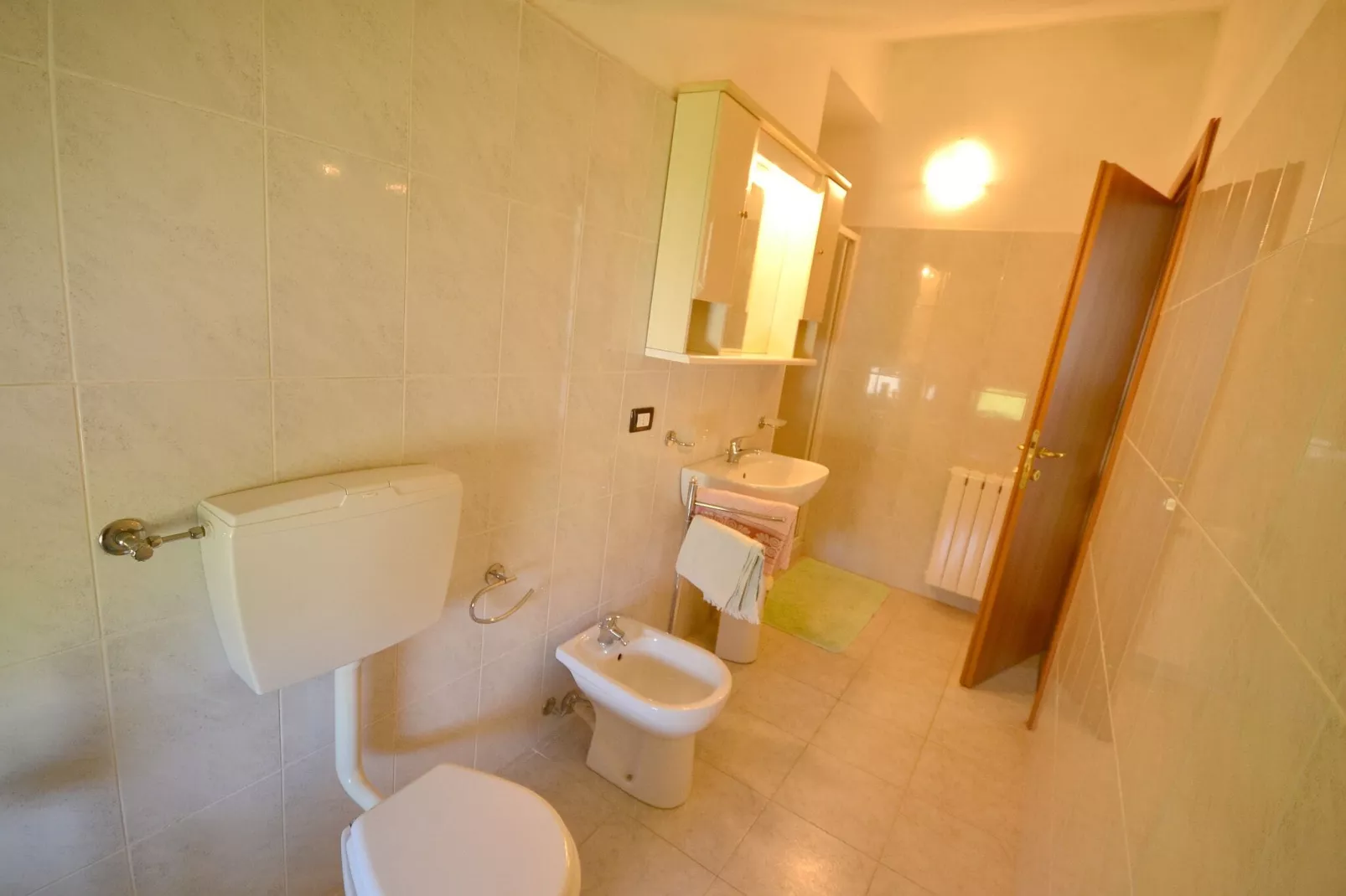 Crocetta Due Extra-Bathroom