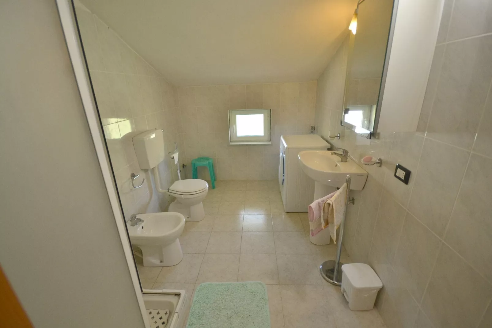 Crocetta Due Extra-Bathroom