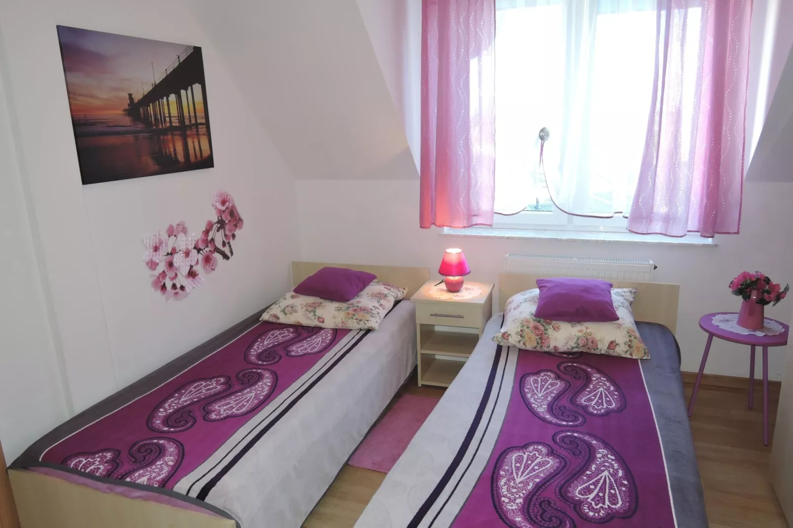 Apartament 4 osobowy fioletowy biskupi-Bedroom