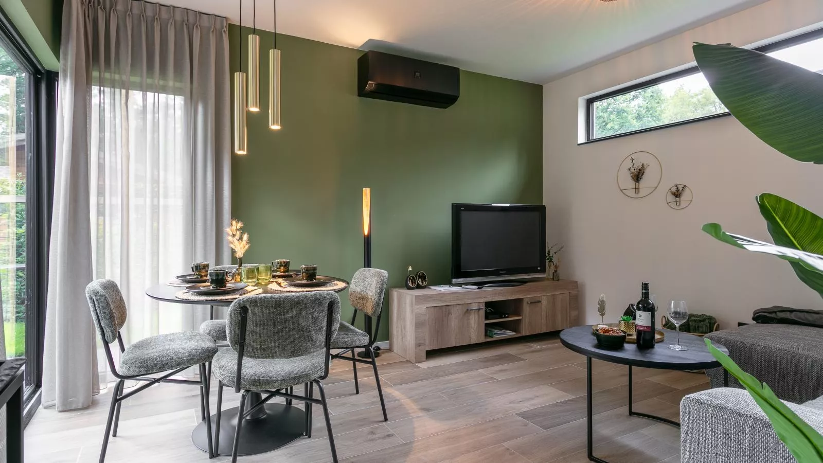 Thalor-Living room