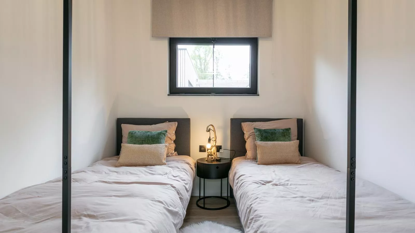 Thalor-Bedroom