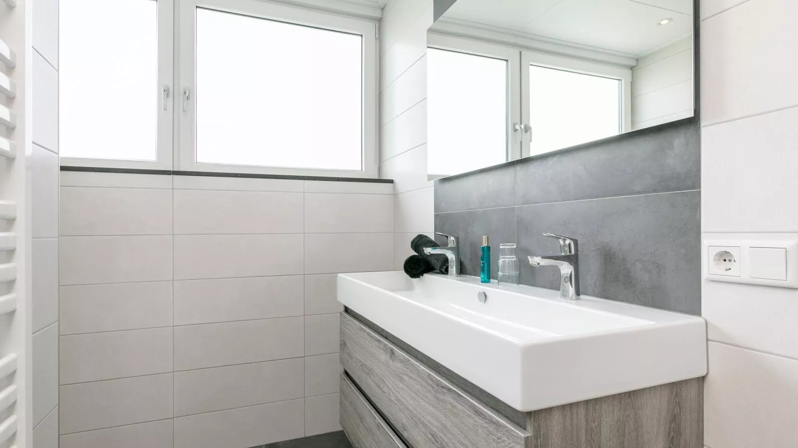 Bij de Buren-Bathroom