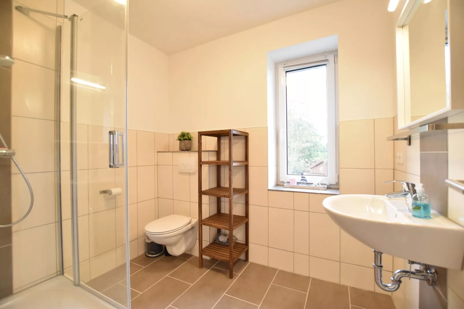 Ferienwohnung Gänseblümchen-Bathroom
