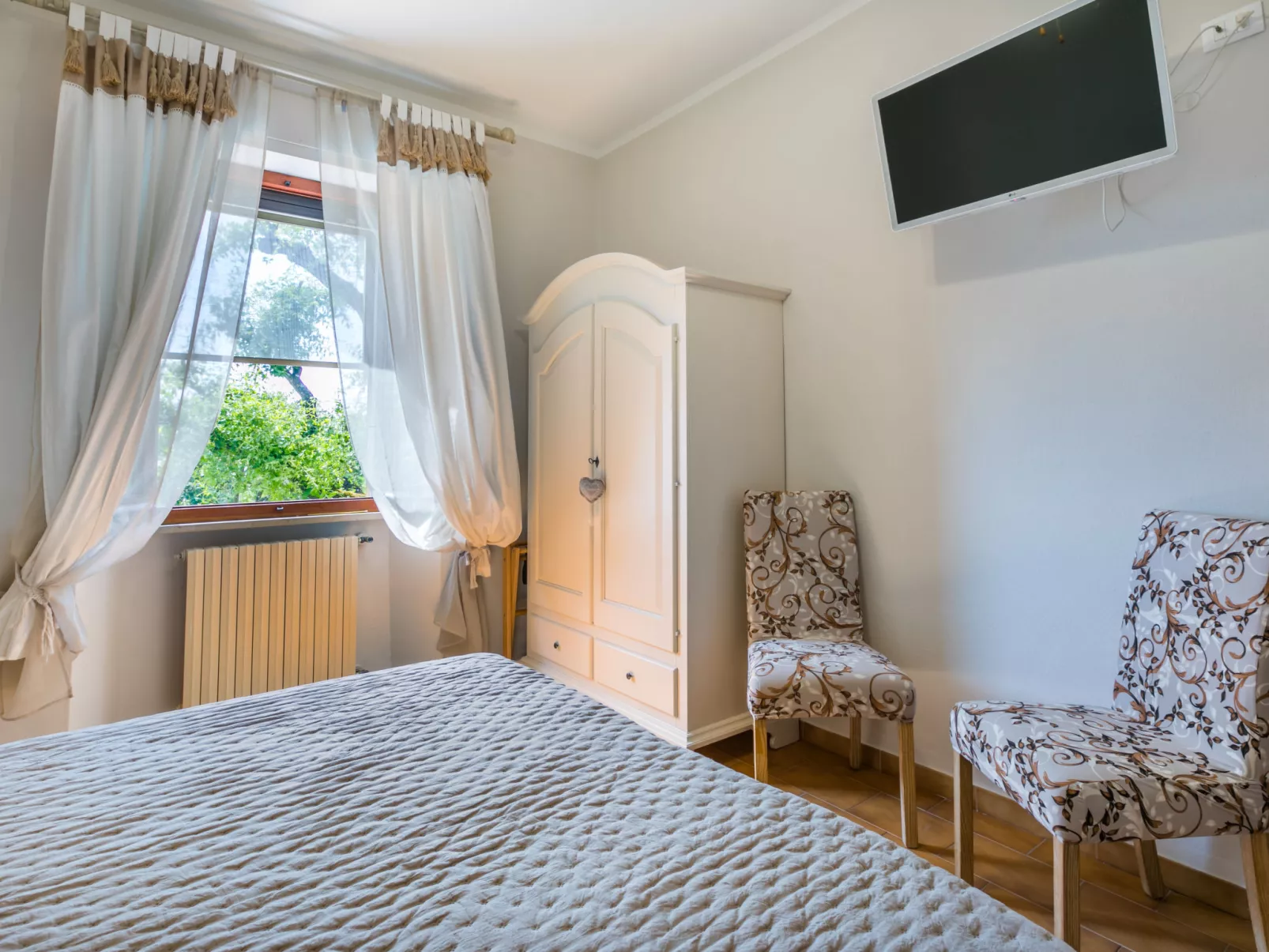 Le Rocche-Inside