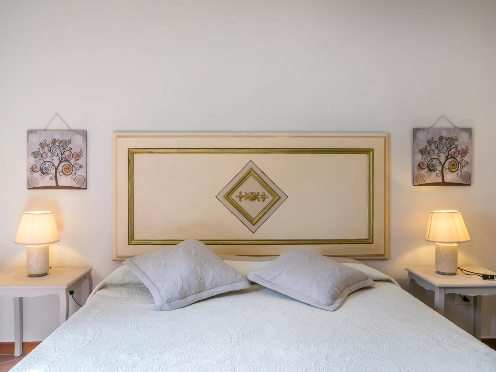 Le Rocche-Inside