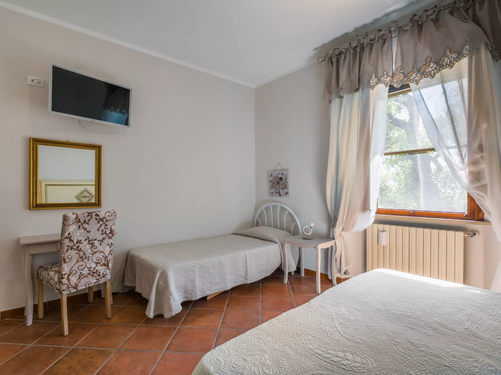 Casalvecchio-Inside