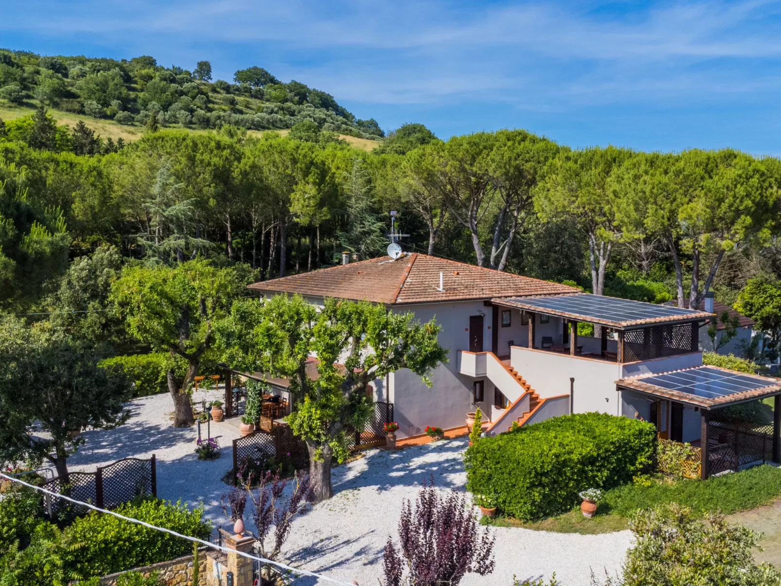 Casalvecchio-Outside