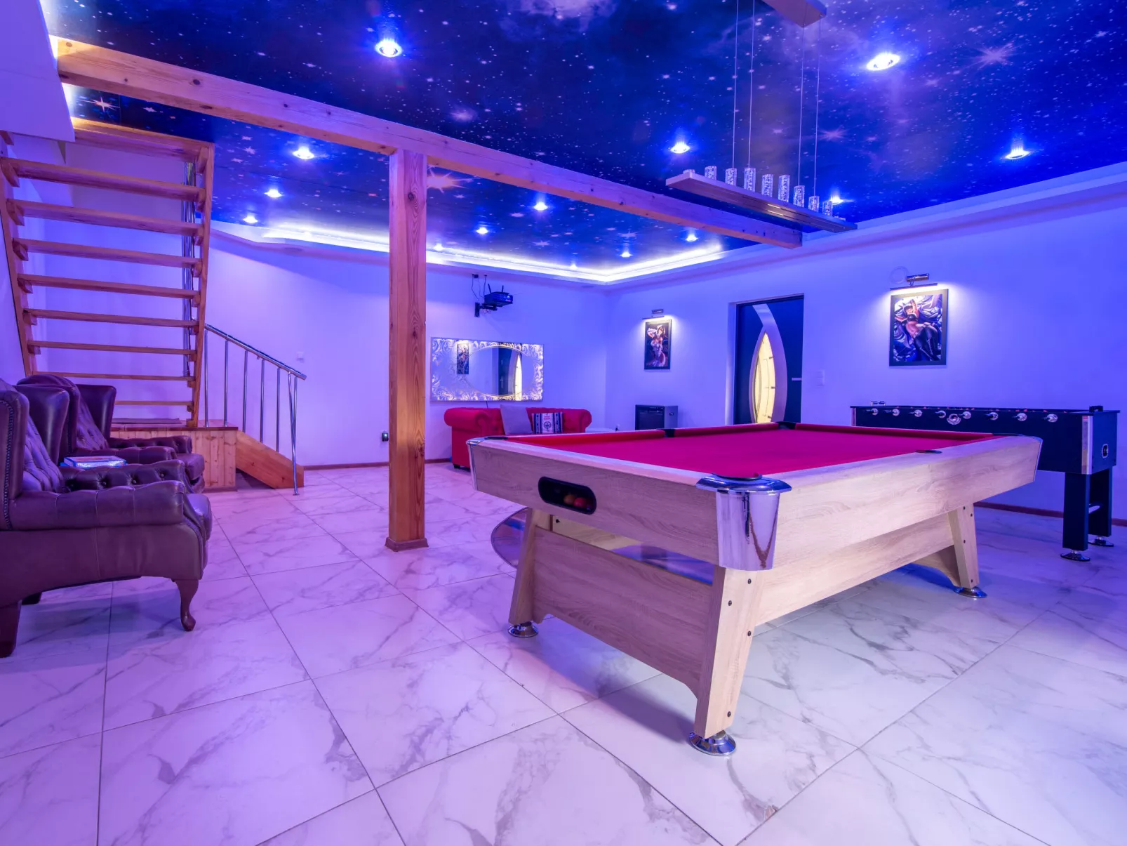 Country House Premium-Drinnen
