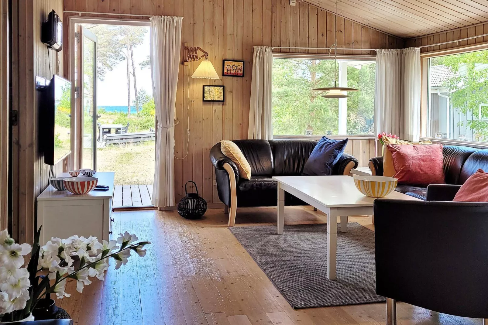 FUGLEKONGEN-Indoor