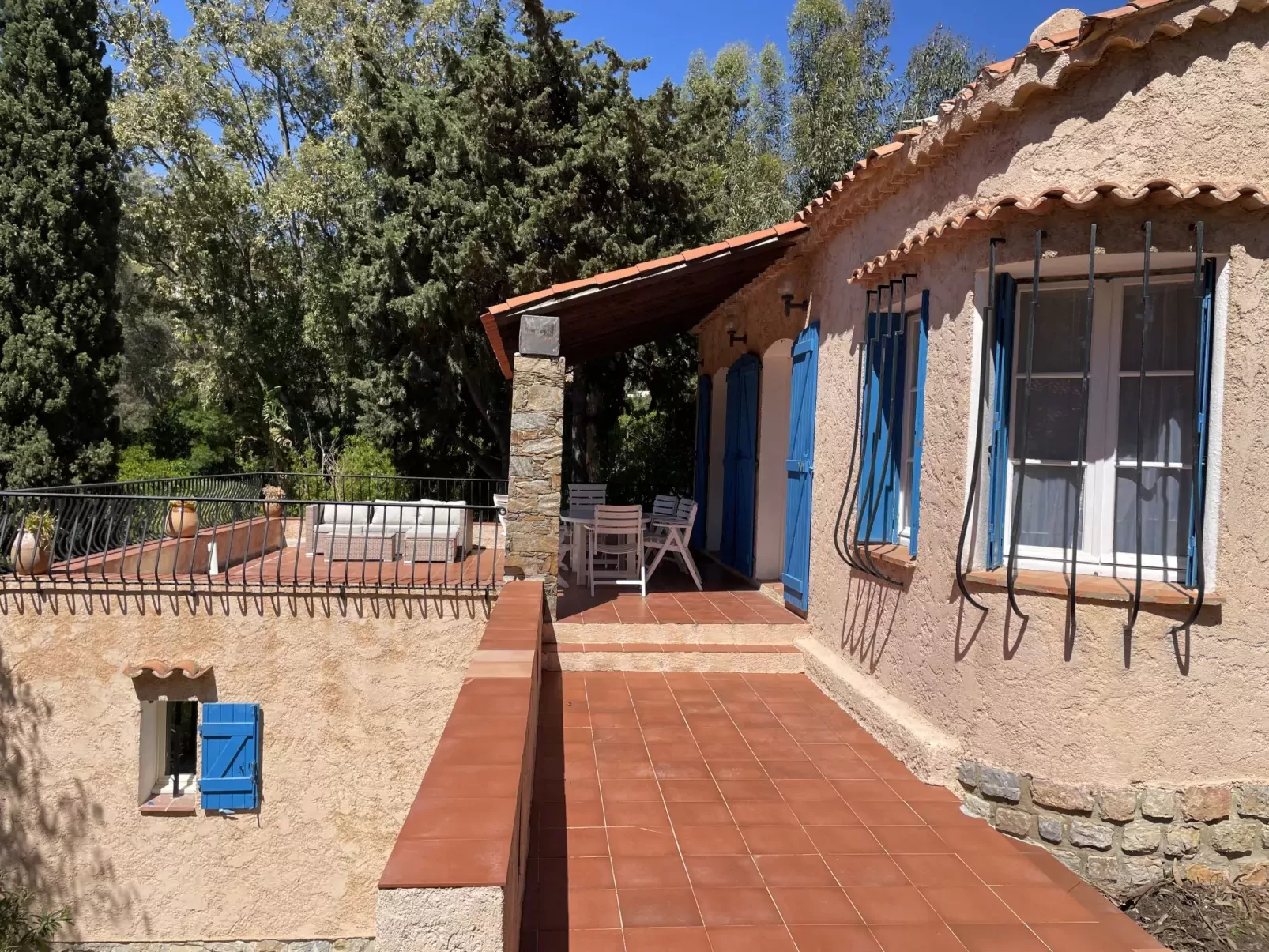 Villa G-Outside