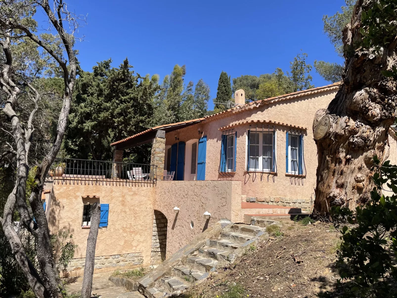 Villa G-Outside