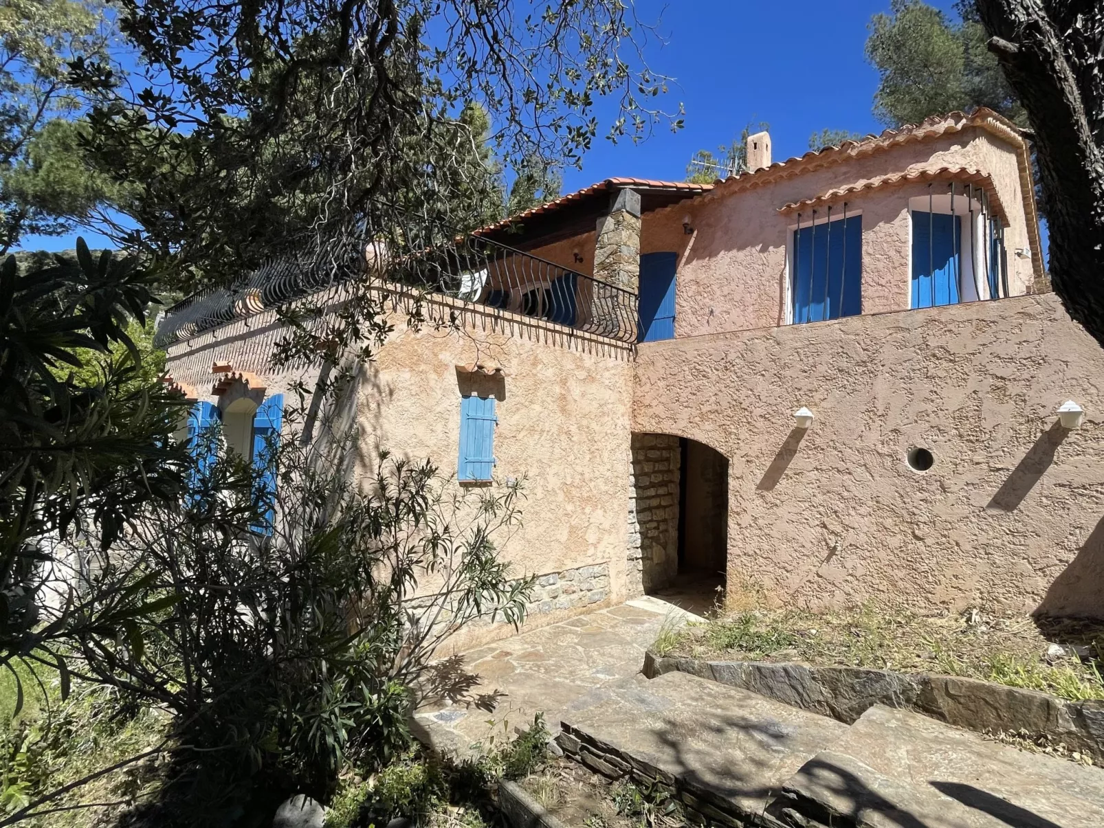 Villa G-Outside