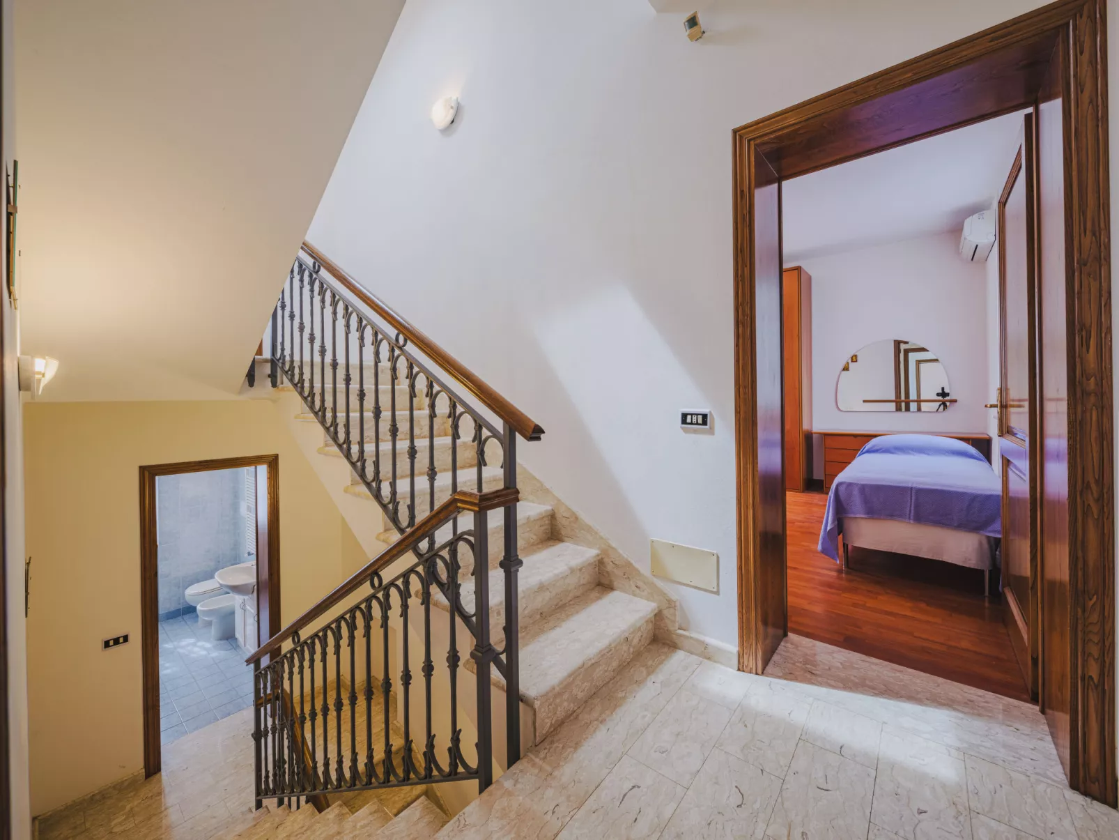 Villa Giuliana-Dedans