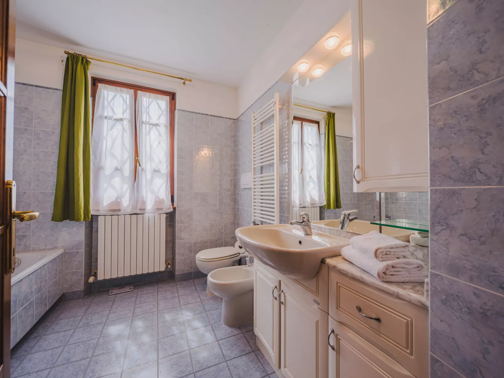 Villa Giuliana-Dedans