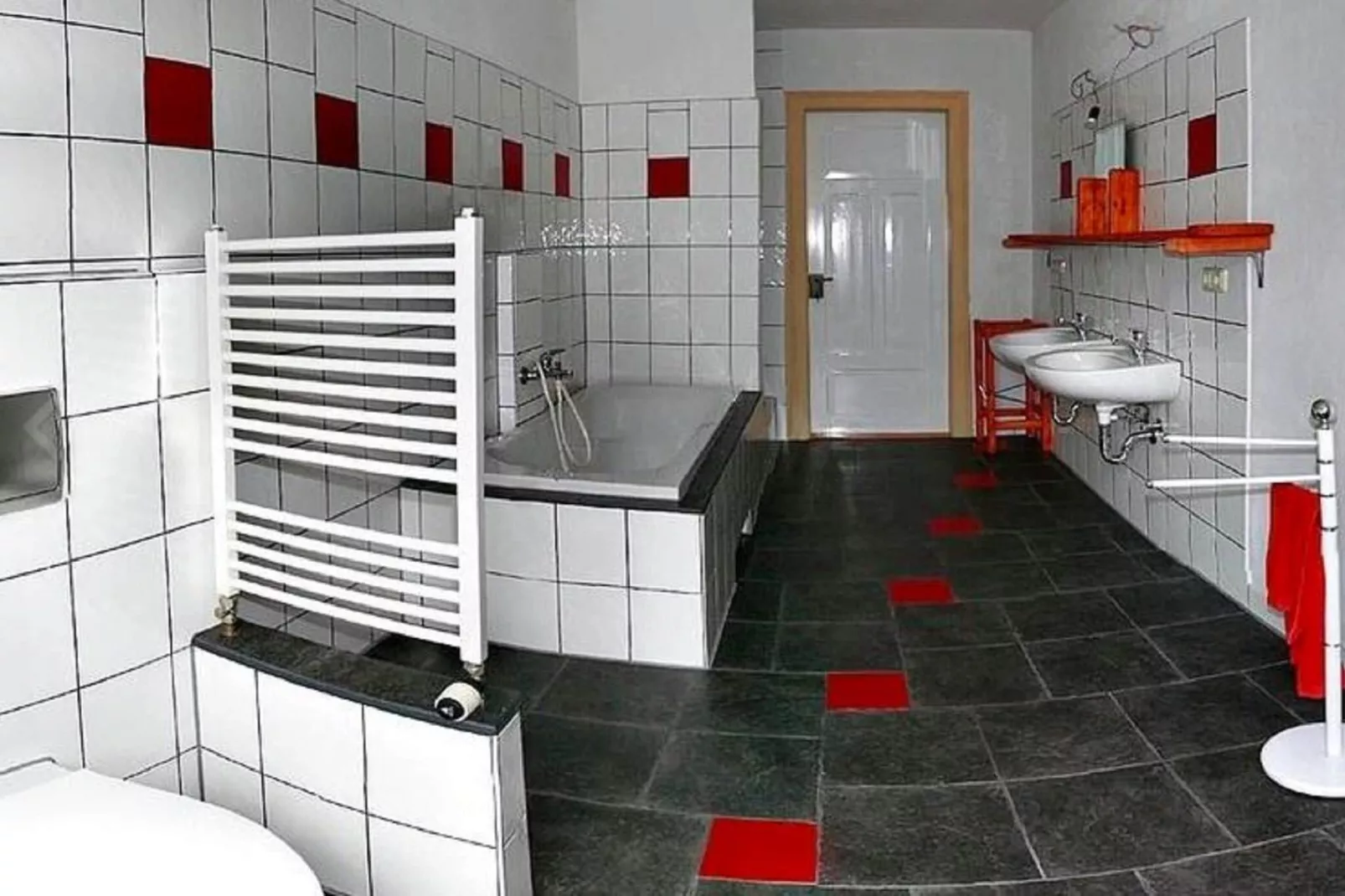 Villa Rotschönberg-Bathroom
